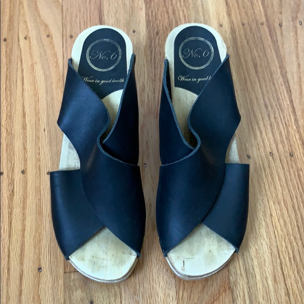 no. 6 frida clogs